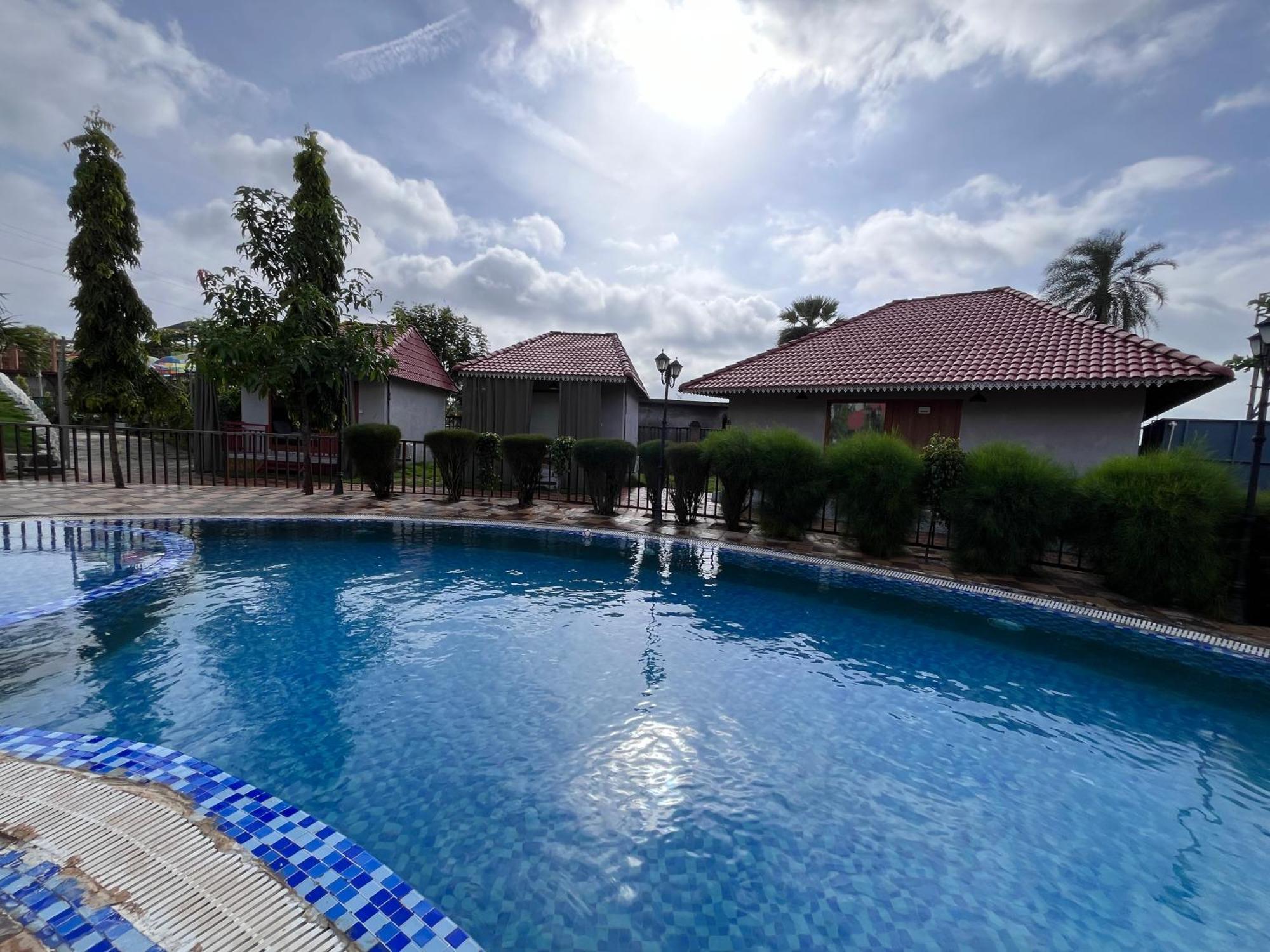 Dan Resorts & Weddings Boisar Exterior photo